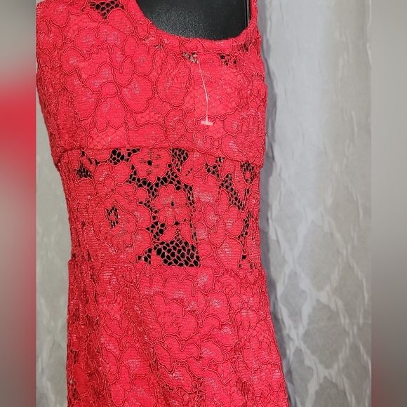 REVOLVE NBD x NAVEN Red Lace Midi Dress (NWOT) - Picture 4 of 5